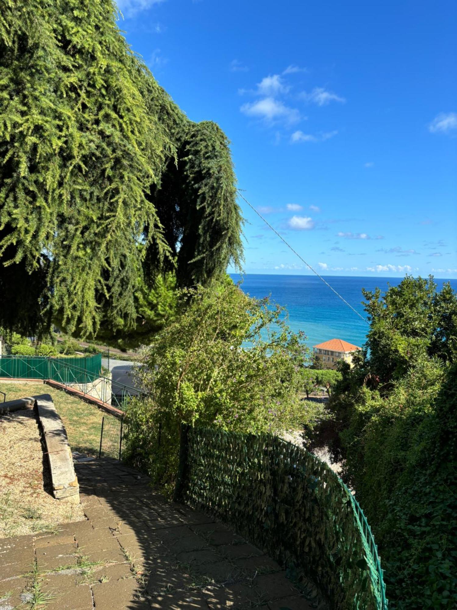 Apartament Il Giardino Del Mare Ventimiglia Zewnętrze zdjęcie